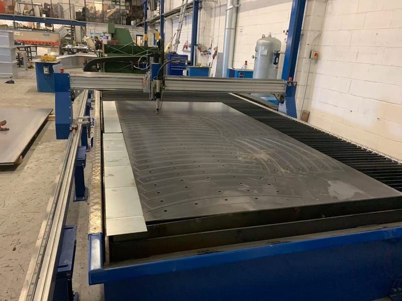 6000x2000-cnc-plasma-cutting-machine-2.jpg (Copy) (Copy)