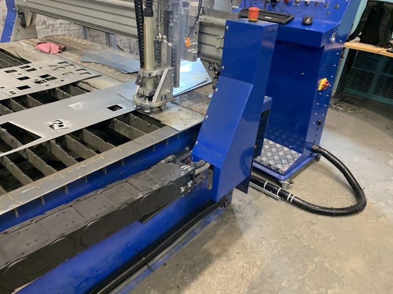 cr-plasma-cnc-cutting-machine-plate-rider-9-min.jpg (Copy) (Copy)
