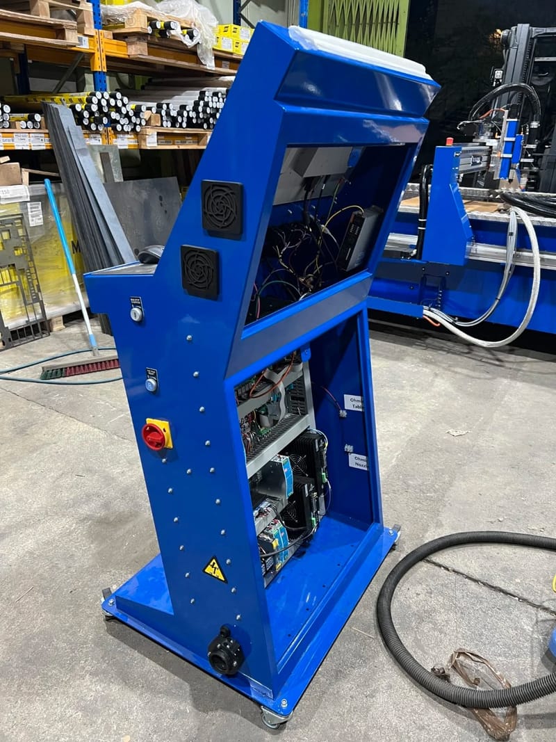 cr-plasma-cnc-plasma-equipped-with-maxpro-200-6.jpg (Copy) (Copy)